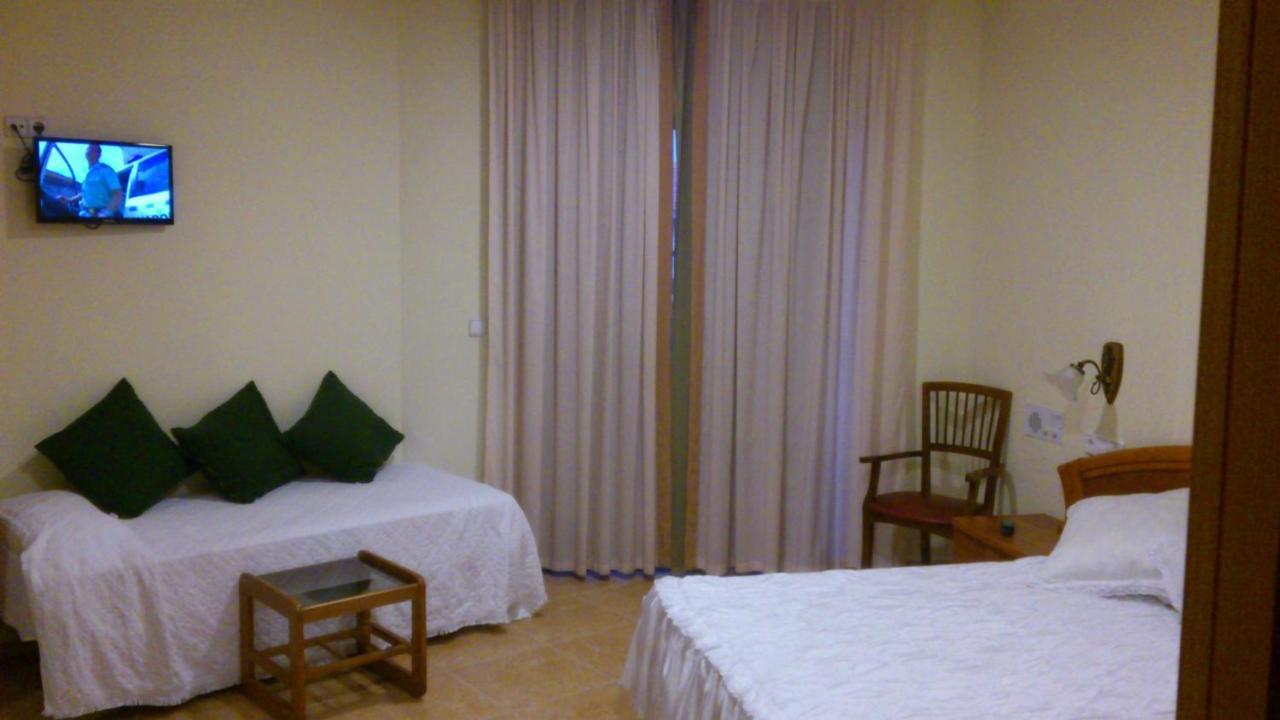 Hotel Paloma ซานเปรโดเดลปีนาตาร์ ห้อง รูปภาพ