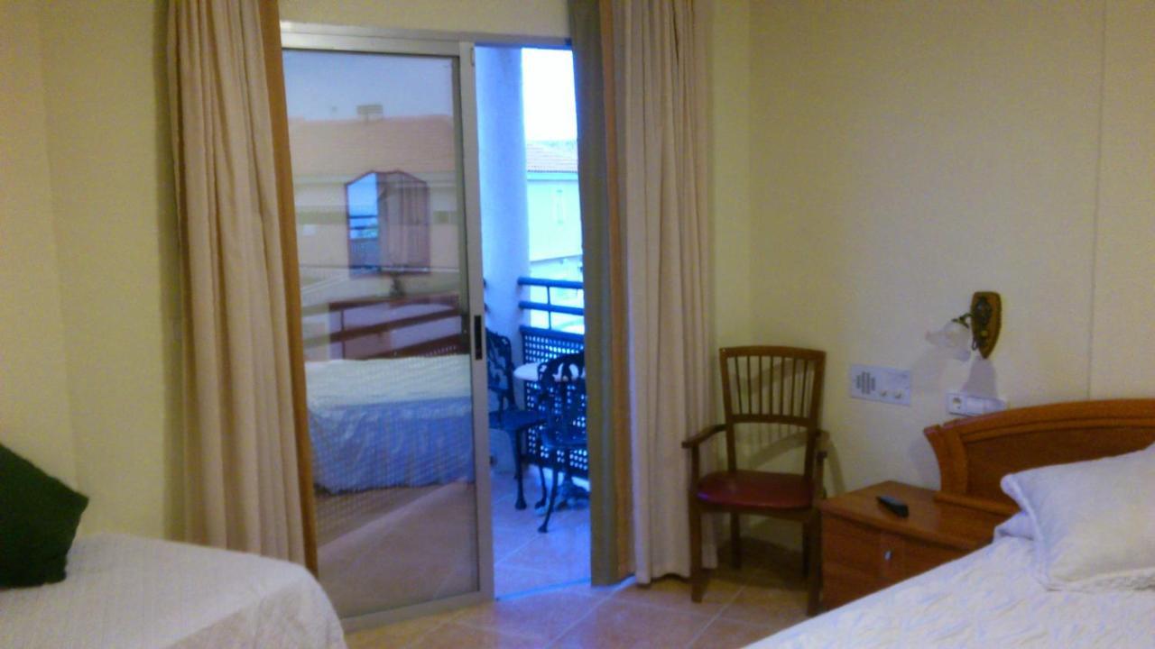 Hotel Paloma ซานเปรโดเดลปีนาตาร์ ห้อง รูปภาพ